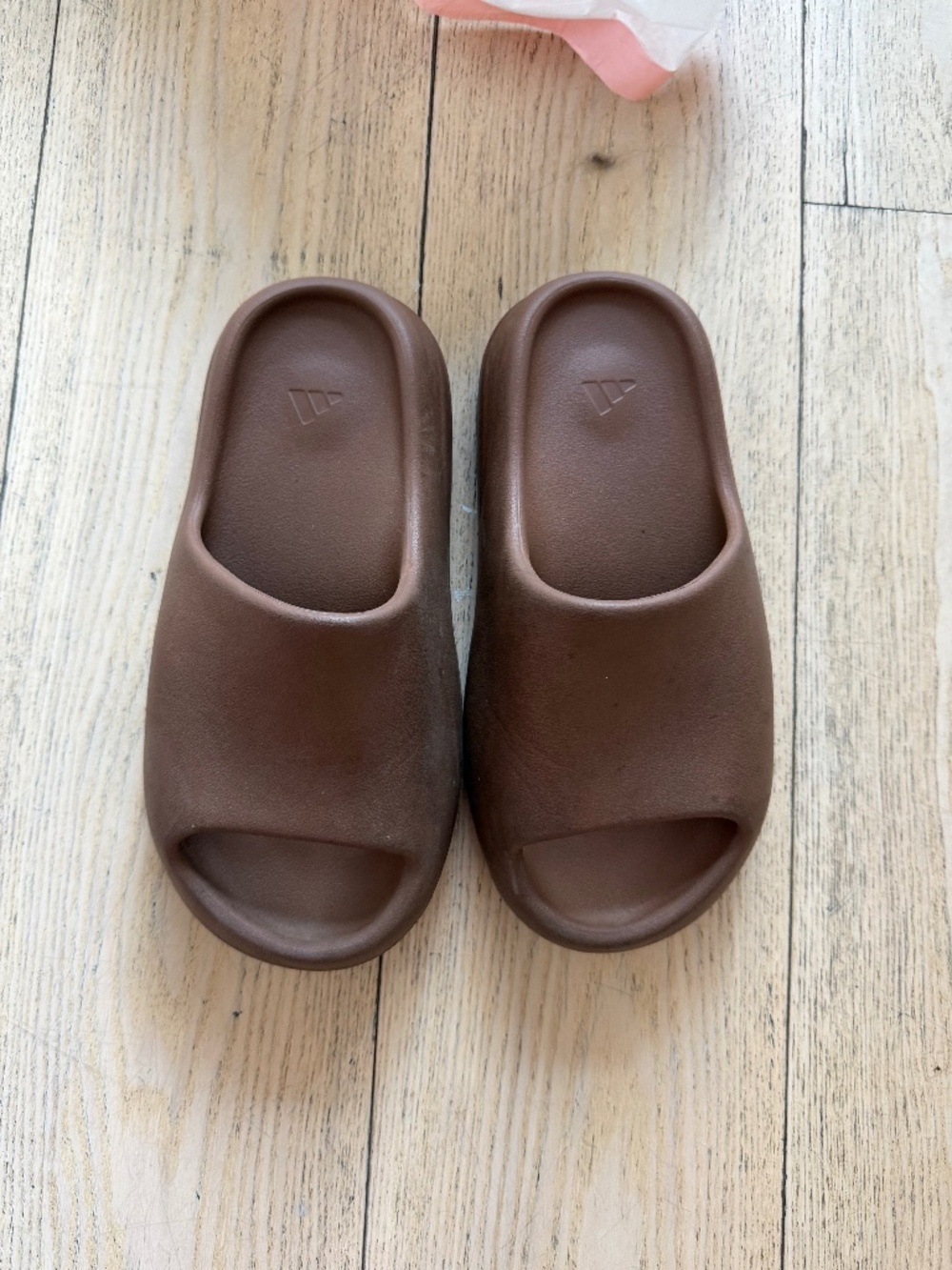 Yeeze slides